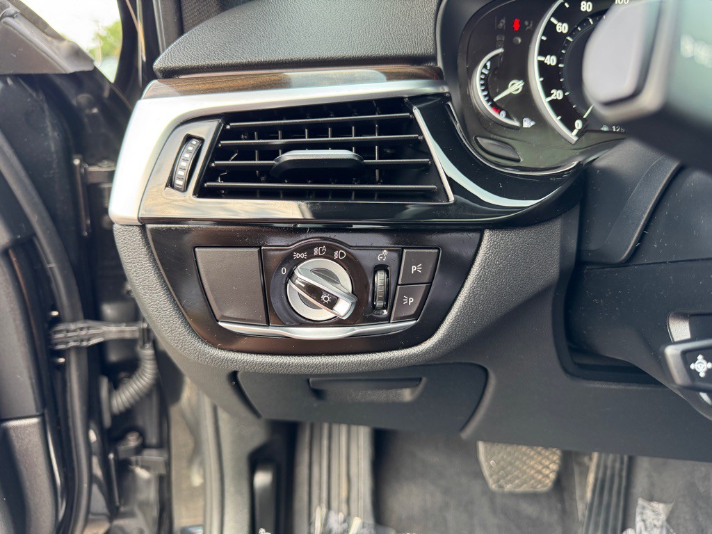 2019 BMW 5 Series Image 55