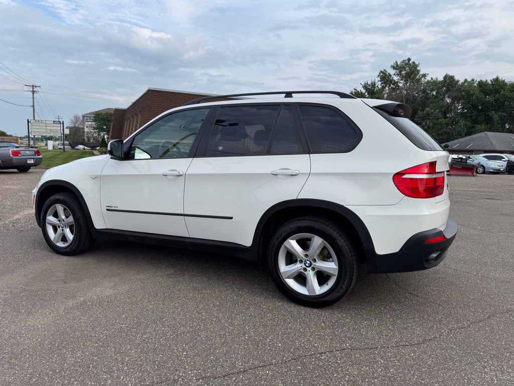 2010 BMW X5 Image 8