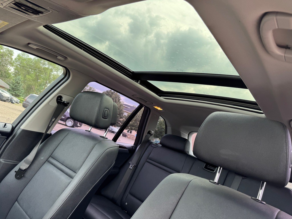 2010 BMW X5 Image 34