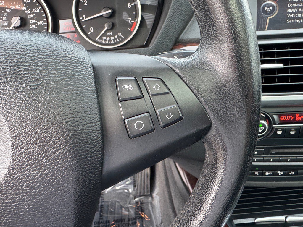 2010 BMW X5 Image 43