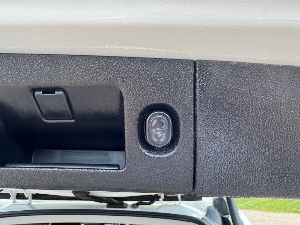 2019 Chevrolet Tahoe Image 30