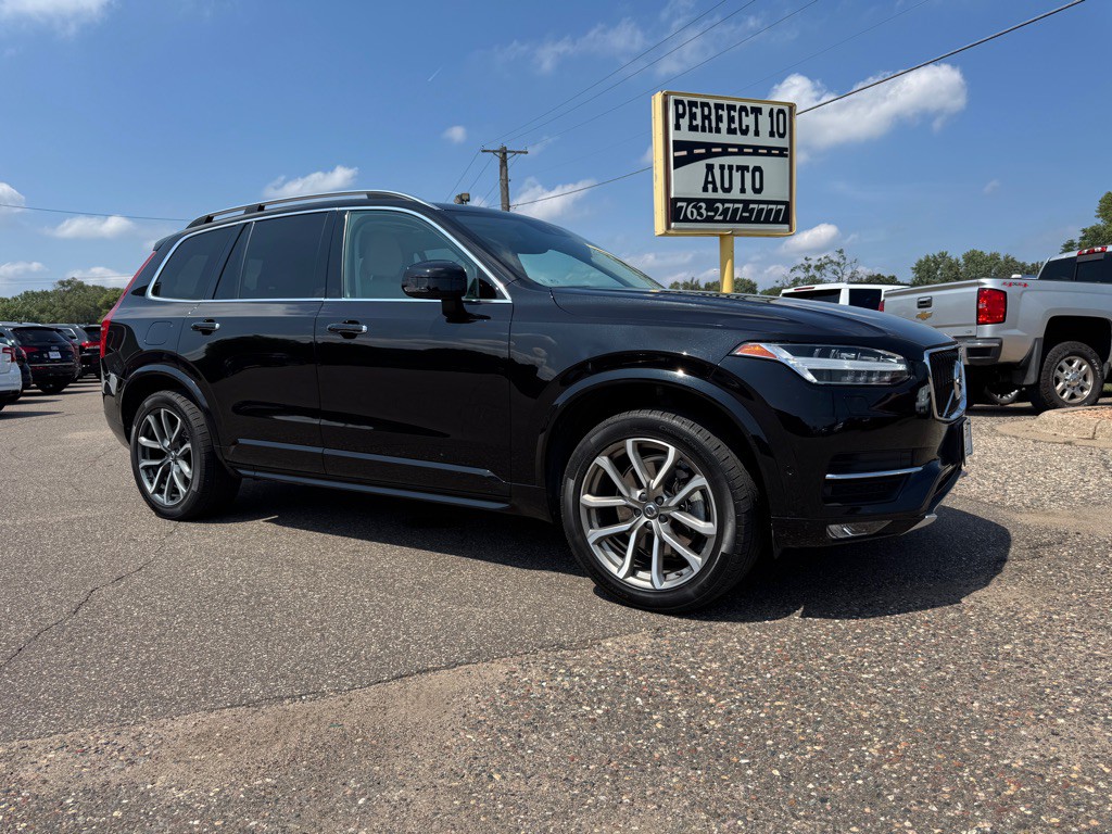 2017 Volvo XC90 Image 2