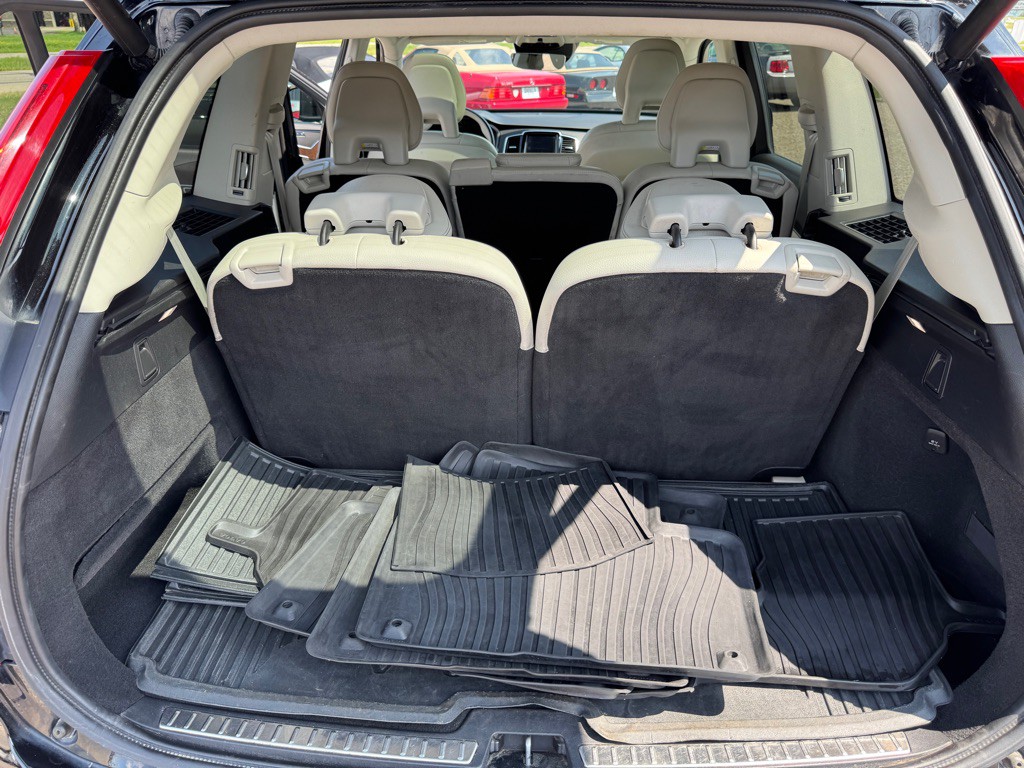 2017 Volvo XC90 Image 25
