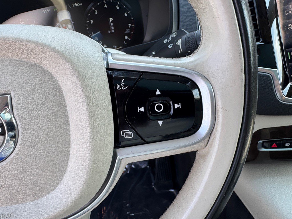 2017 Volvo XC90 Image 55