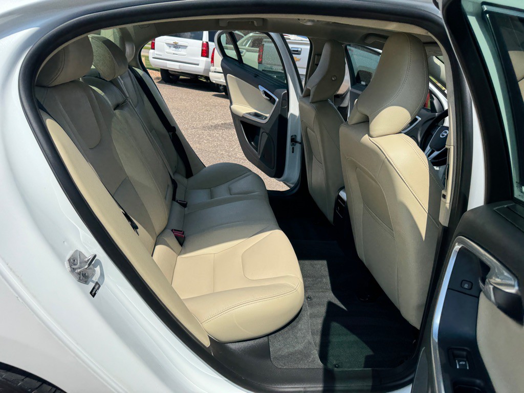 2018 Volvo S60 Image 25