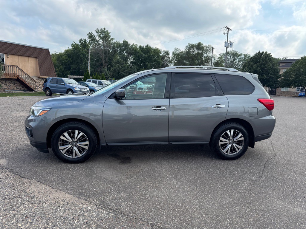 2018 Nissan Pathfinder Image 9