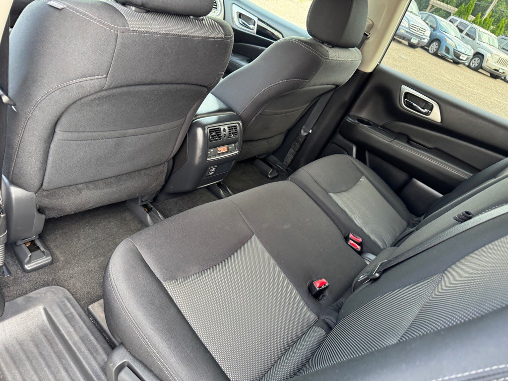 2018 Nissan Pathfinder Image 22