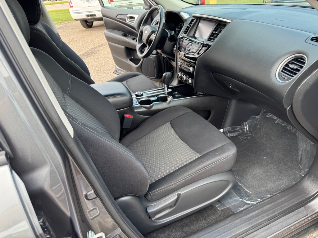 2018 Nissan Pathfinder Image 31
