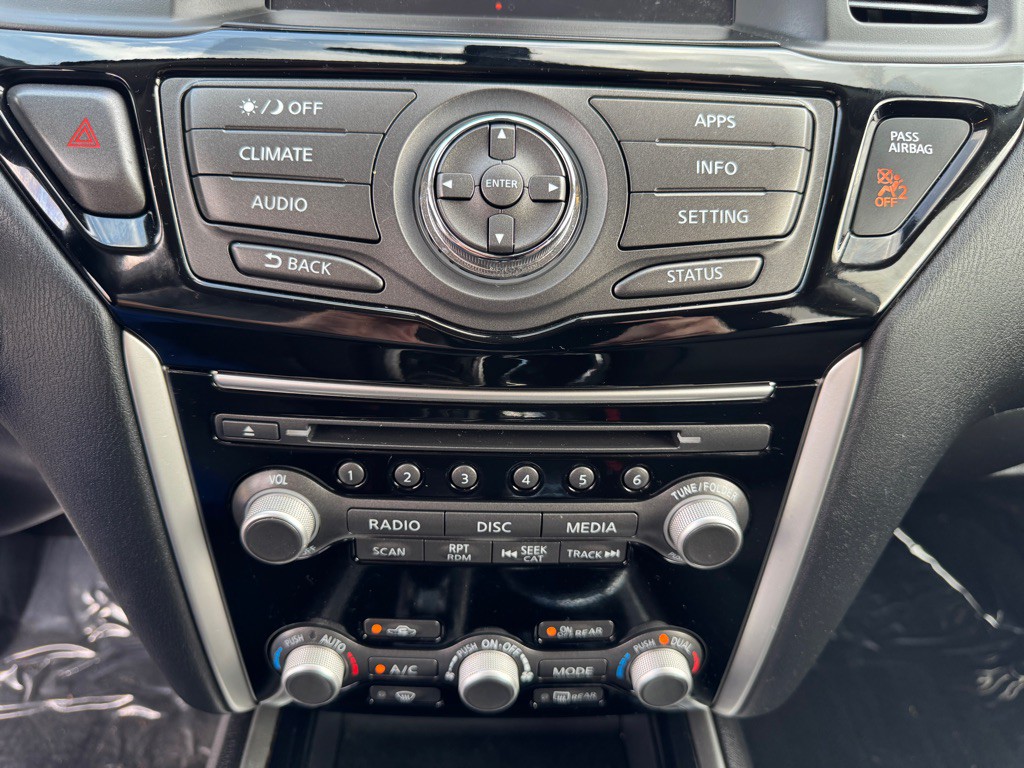 2018 Nissan Pathfinder Image 42