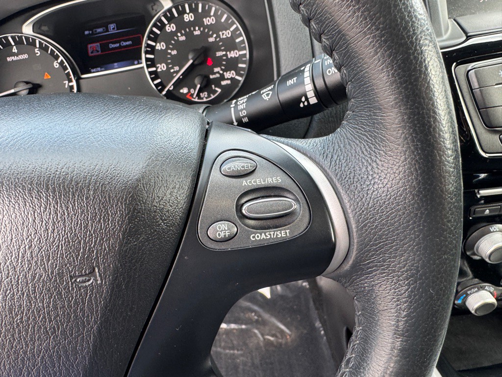 2018 Nissan Pathfinder Image 50