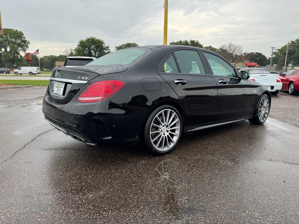 2018 Mercedes-Benz C-Class Image 4