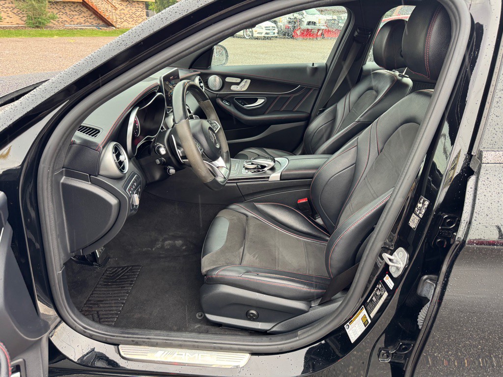 2018 Mercedes-Benz C-Class Image 17