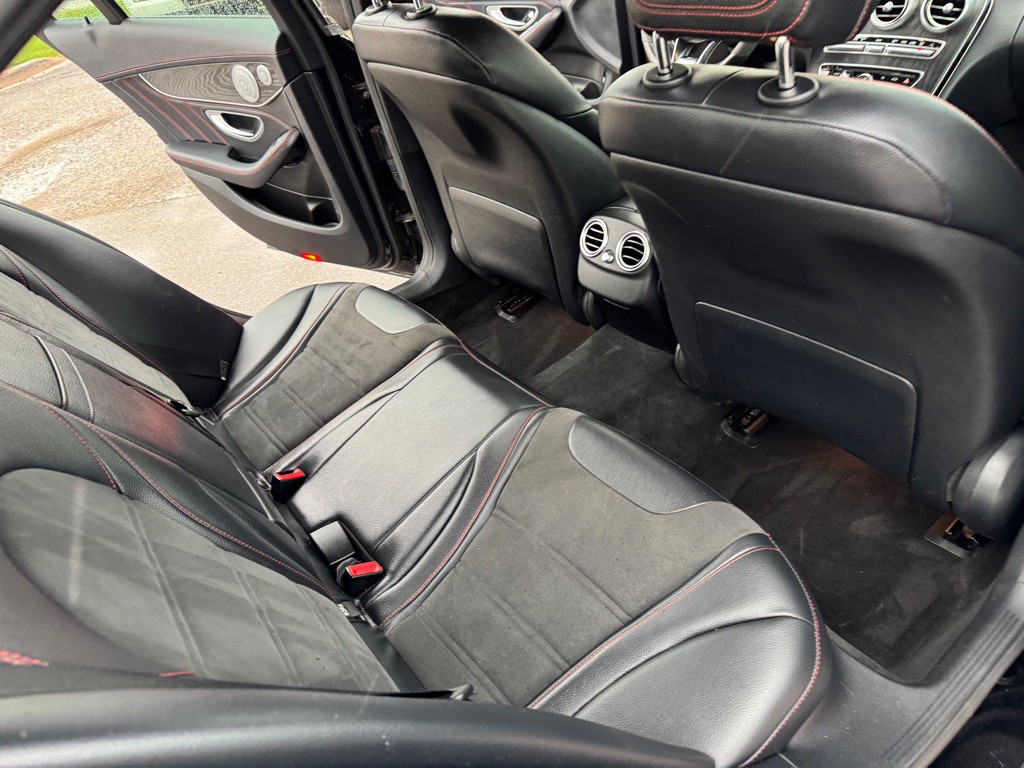 2018 Mercedes-Benz C-Class Image 27