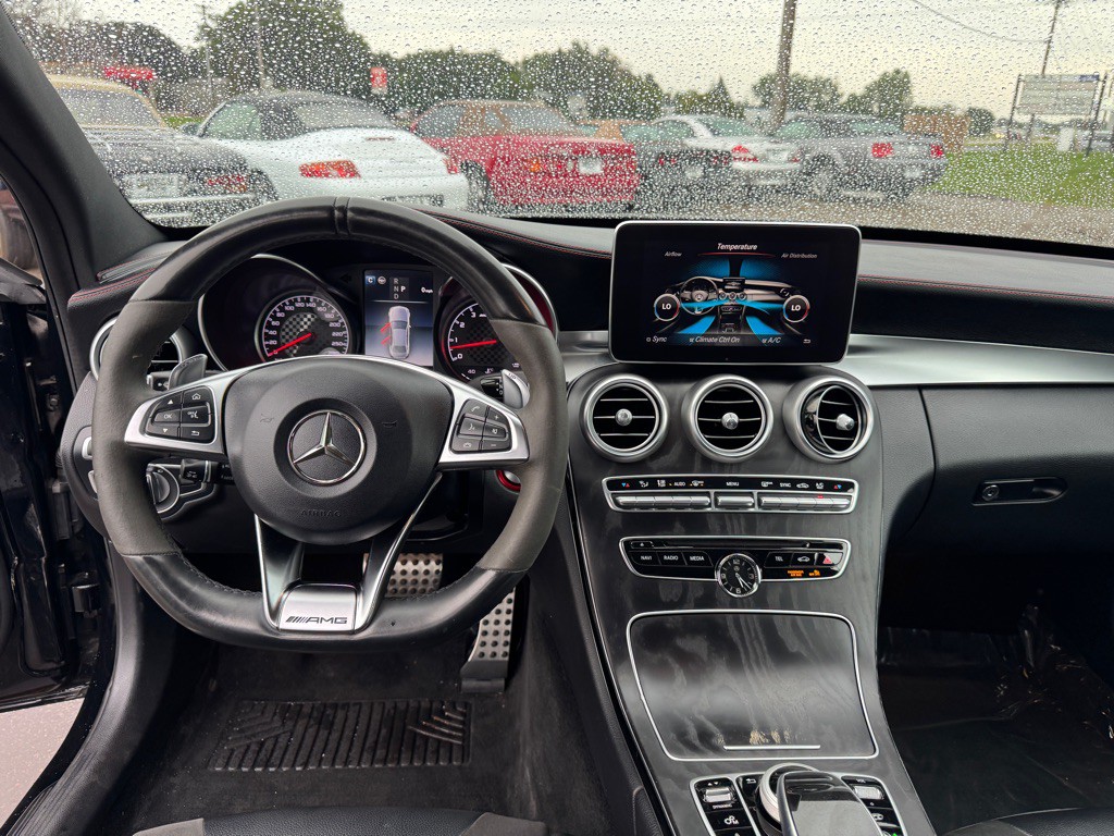 2018 Mercedes-Benz C-Class Image 34
