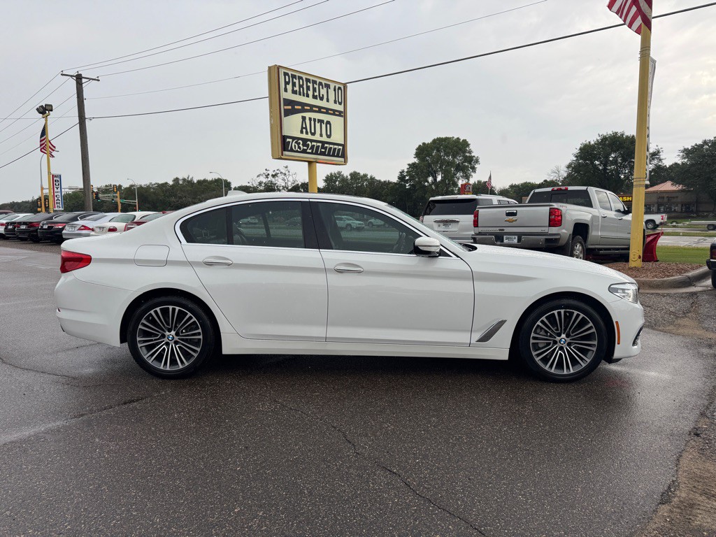 2018 BMW 5 Series Image 3