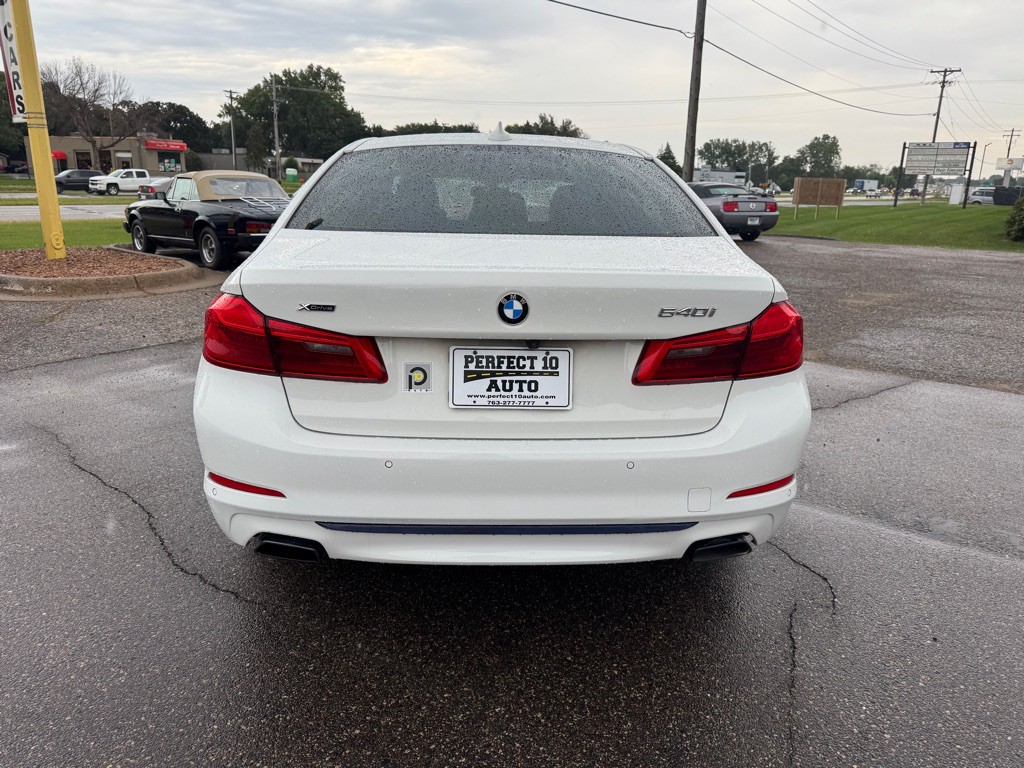 2018 BMW 5 Series Image 6