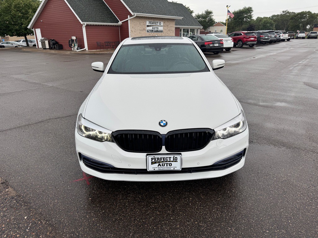 2018 BMW 5 Series Image 12