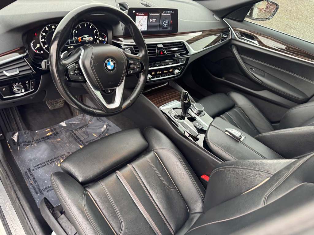 2018 BMW 5 Series Image 18