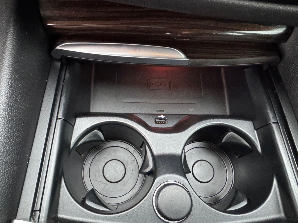 2018 BMW 5 Series Image 39