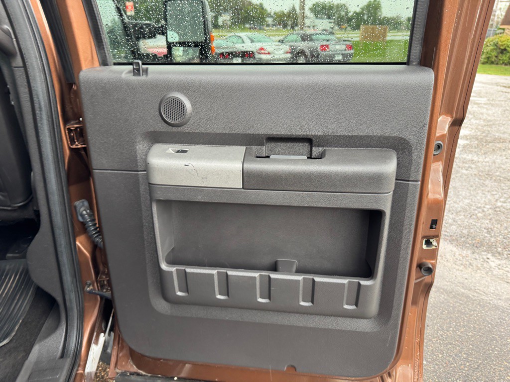 2011 Ford F-350 Image 26