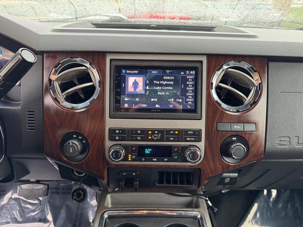 2011 Ford F-350 Image 34