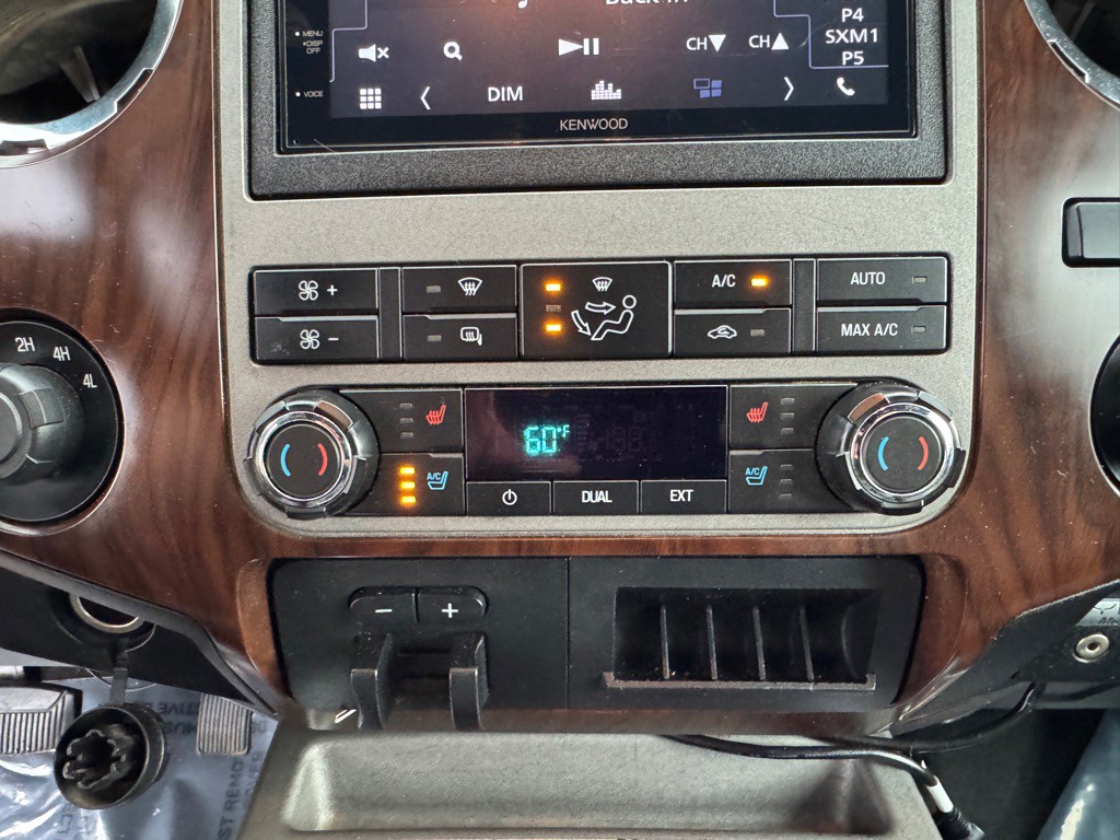 2011 Ford F-350 Image 36