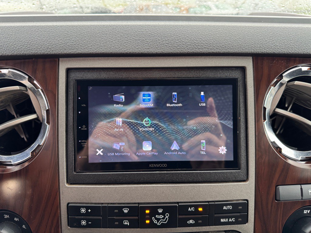 2011 Ford F-350 Image 38