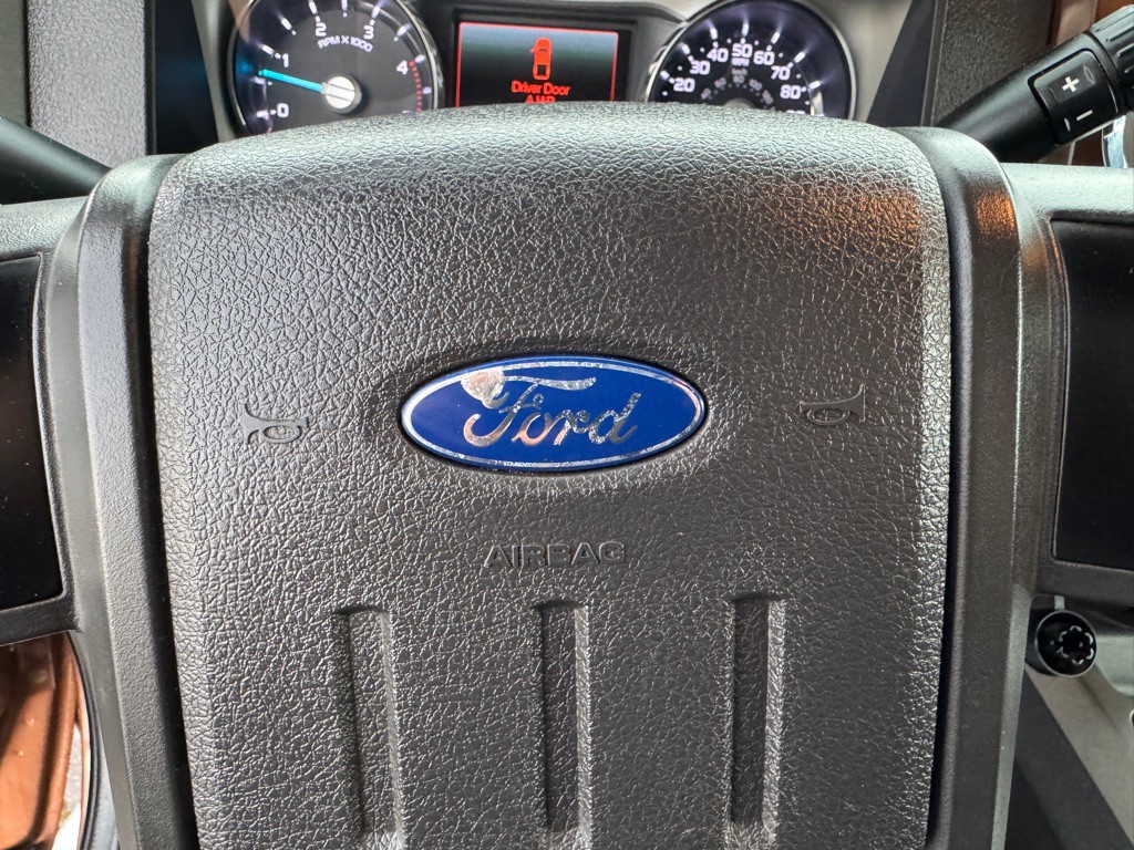 2011 Ford F-350 Image 42