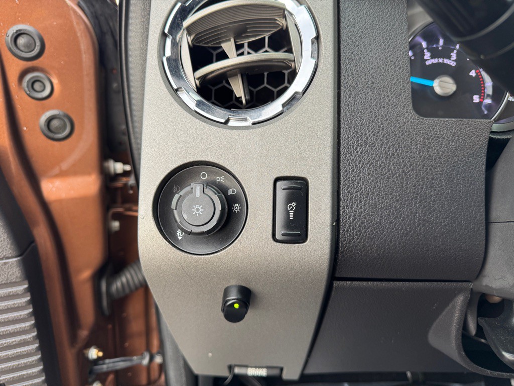 2011 Ford F-350 Image 44