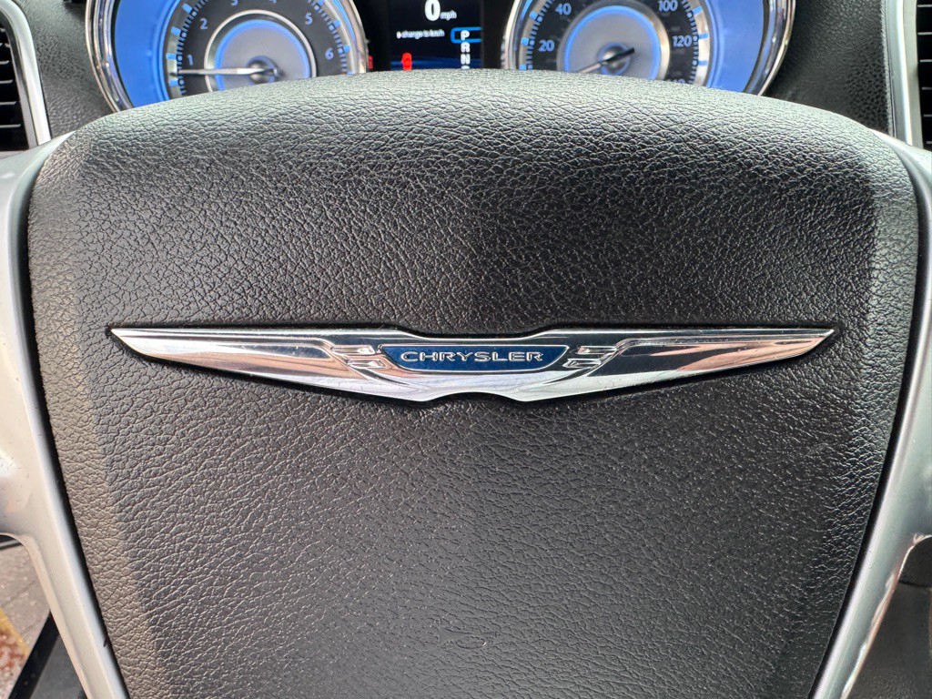 2014 Chrysler 300 Image 41