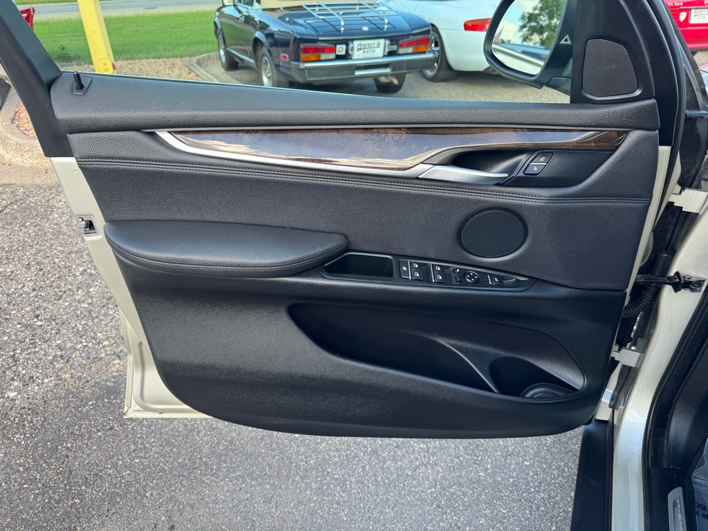2016 BMW X5 Image 19