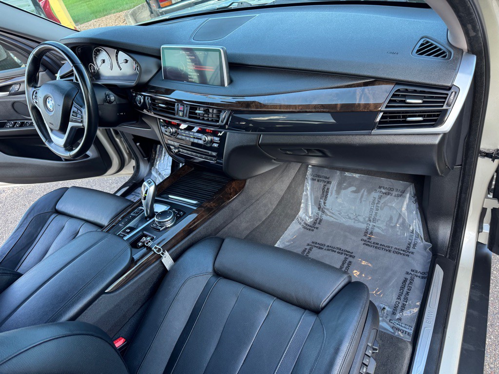 2016 BMW X5 Image 33