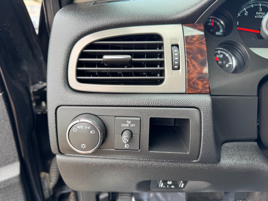 2014 GMC Yukon Image 51