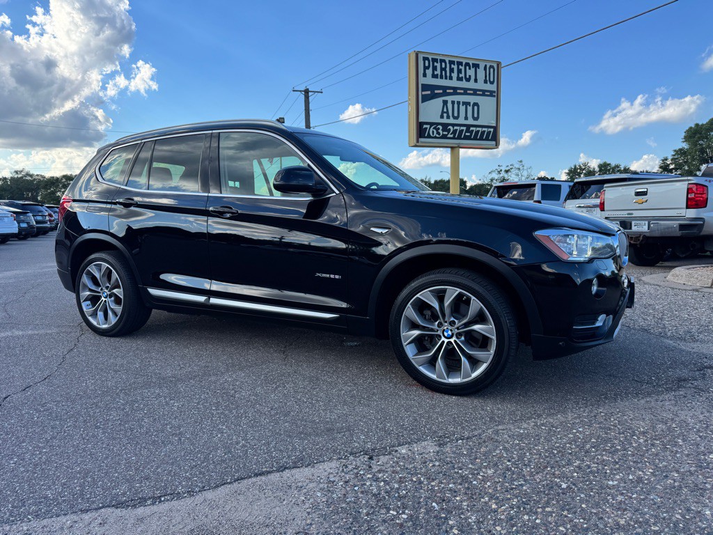 2017 BMW X3 Image 2