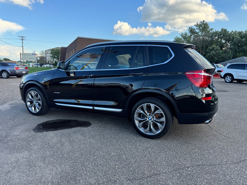 2017 BMW X3 Image 8