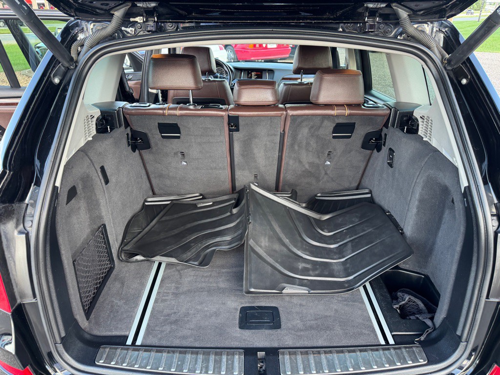 2017 BMW X3 Image 25