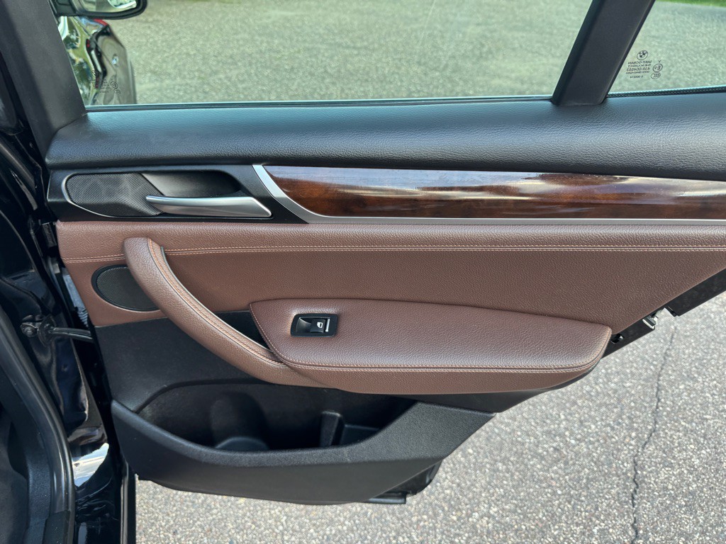 2017 BMW X3 Image 30