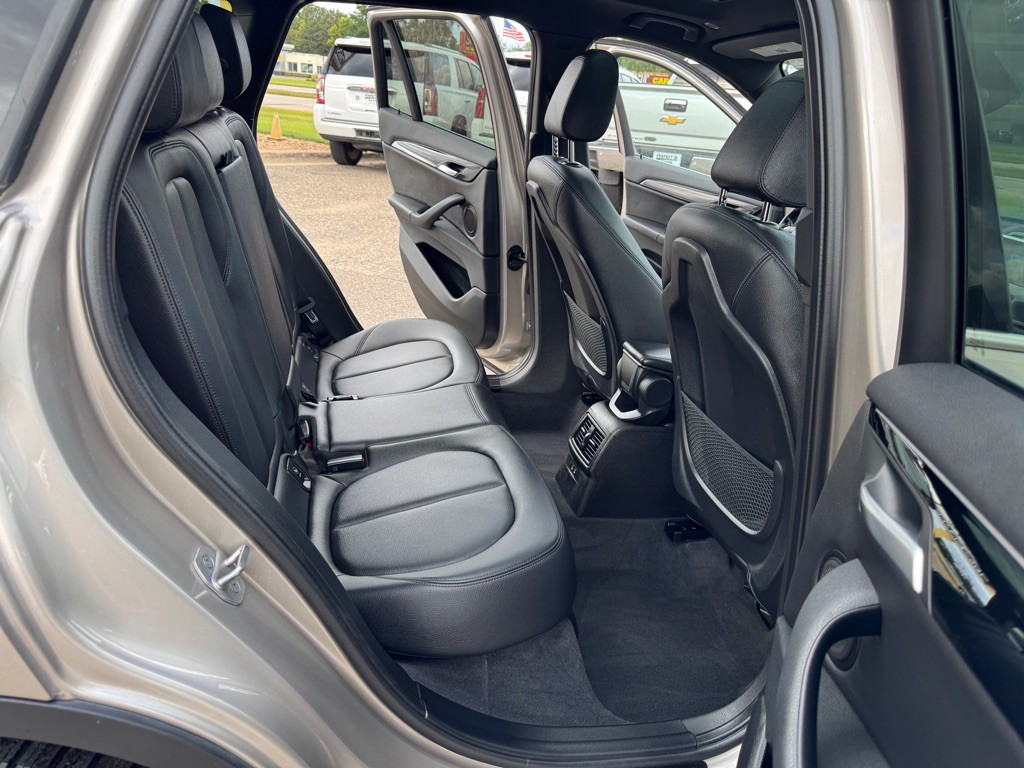 2022 BMW X1 Image 27