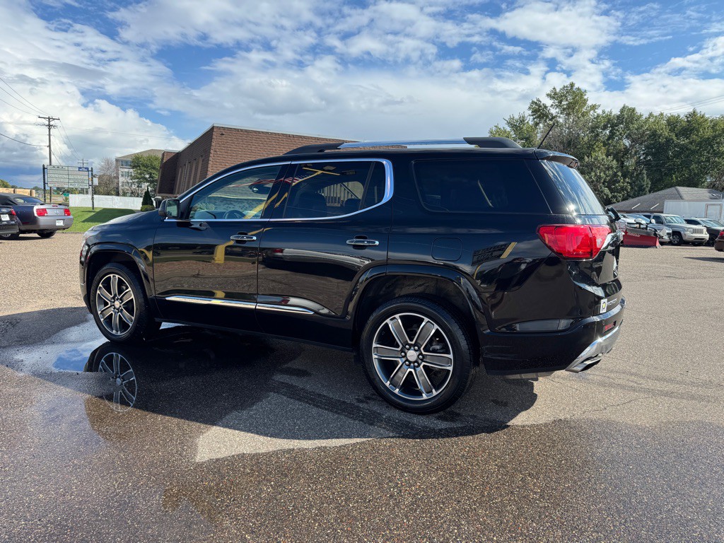 2019 GMC Acadia Image 8