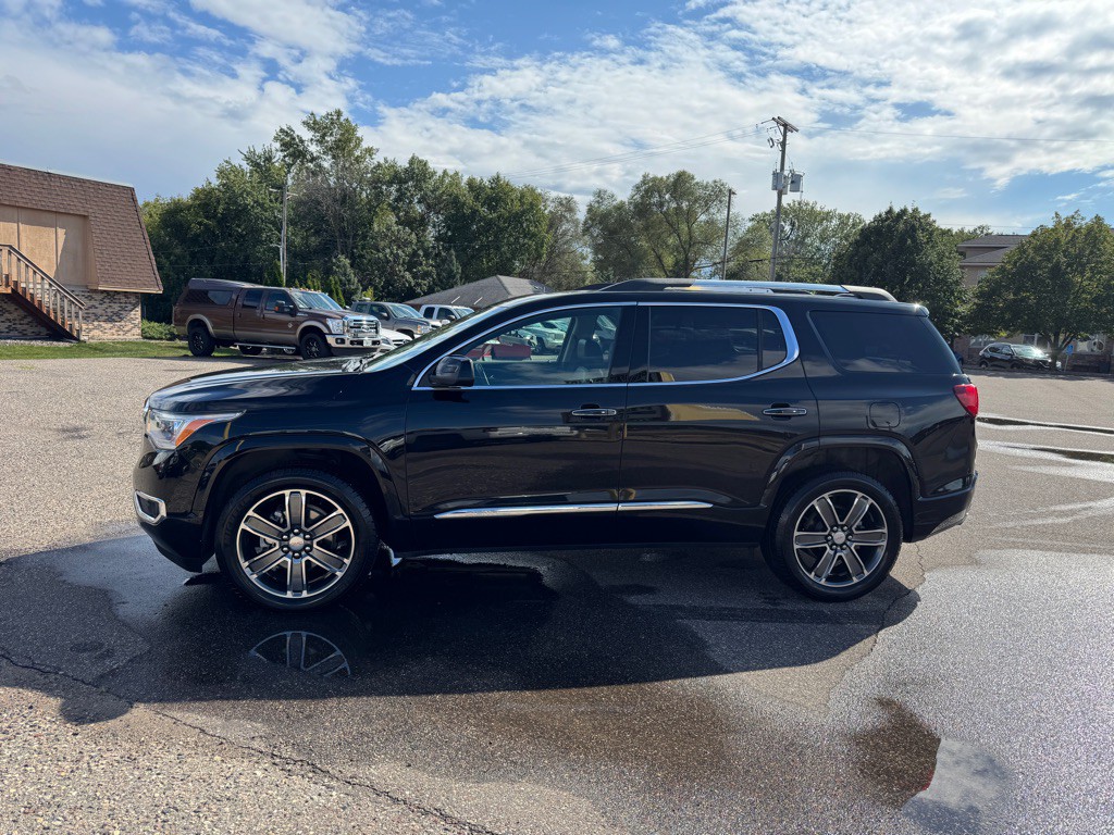 2019 GMC Acadia Image 9
