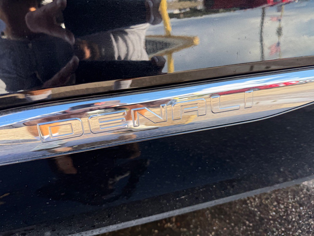 2019 GMC Acadia Image 16
