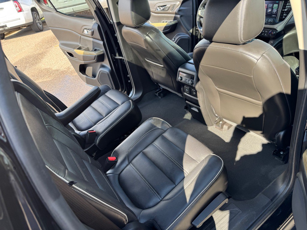 2019 GMC Acadia Image 32