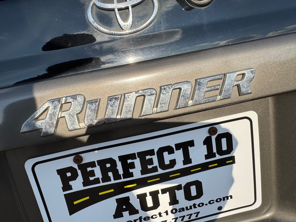 1997 Toyota 4Runner Image 14
