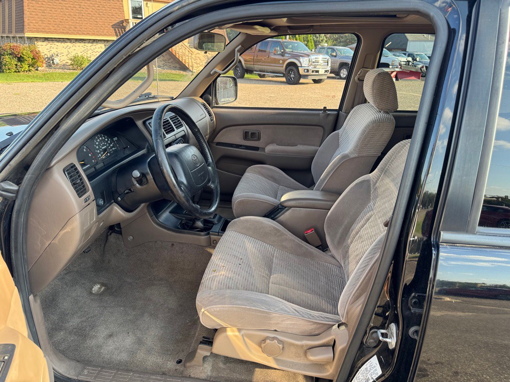 1997 Toyota 4Runner Image 16