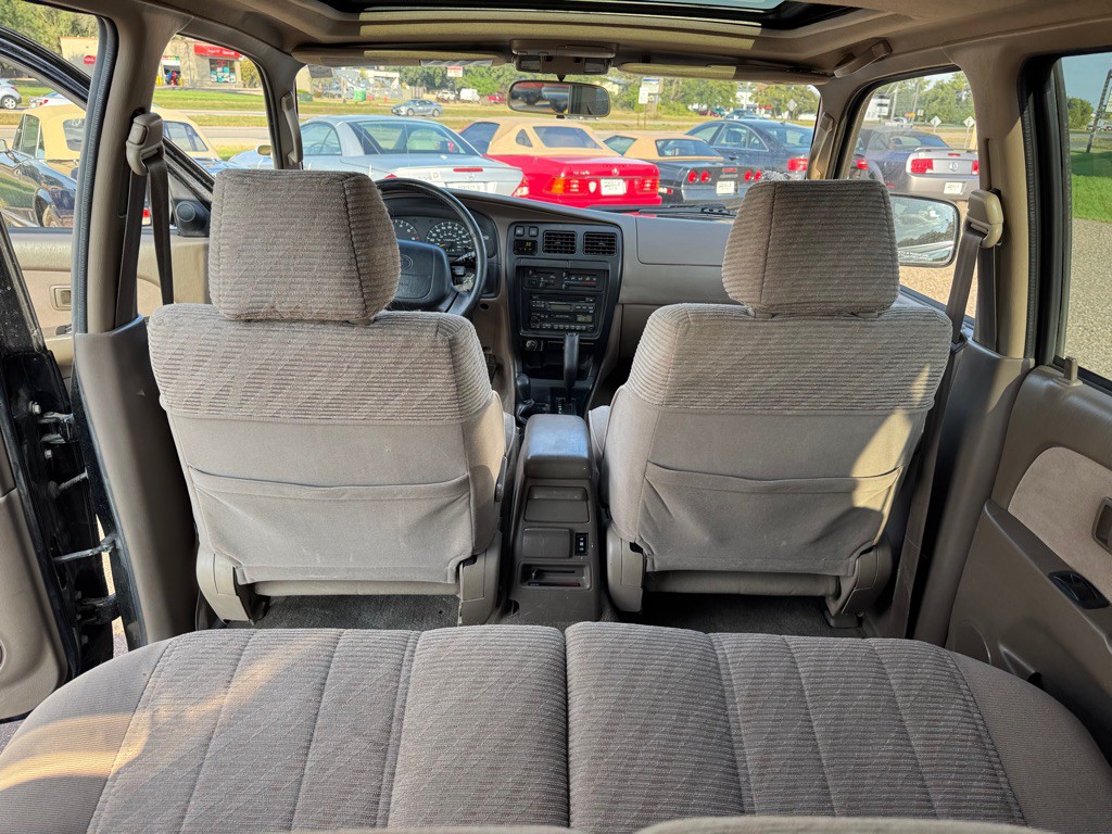 1997 Toyota 4Runner Image 24