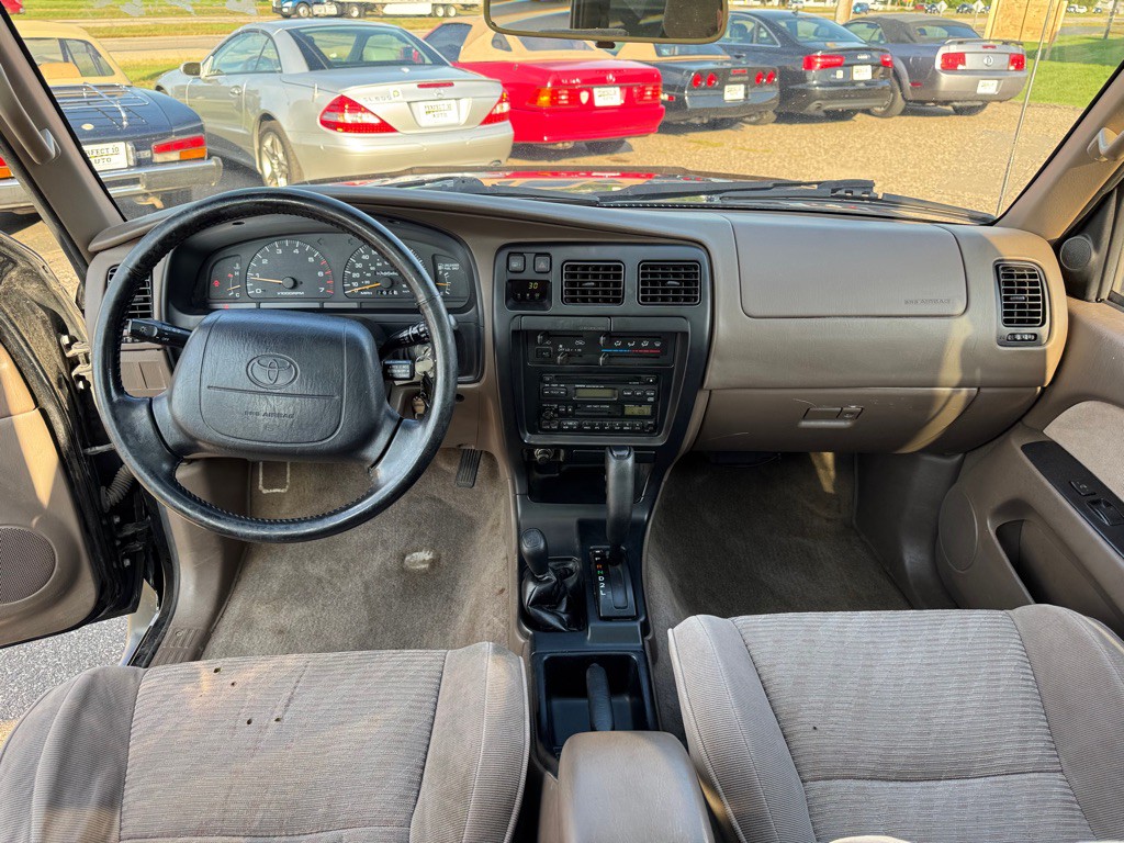 1997 Toyota 4Runner Image 33