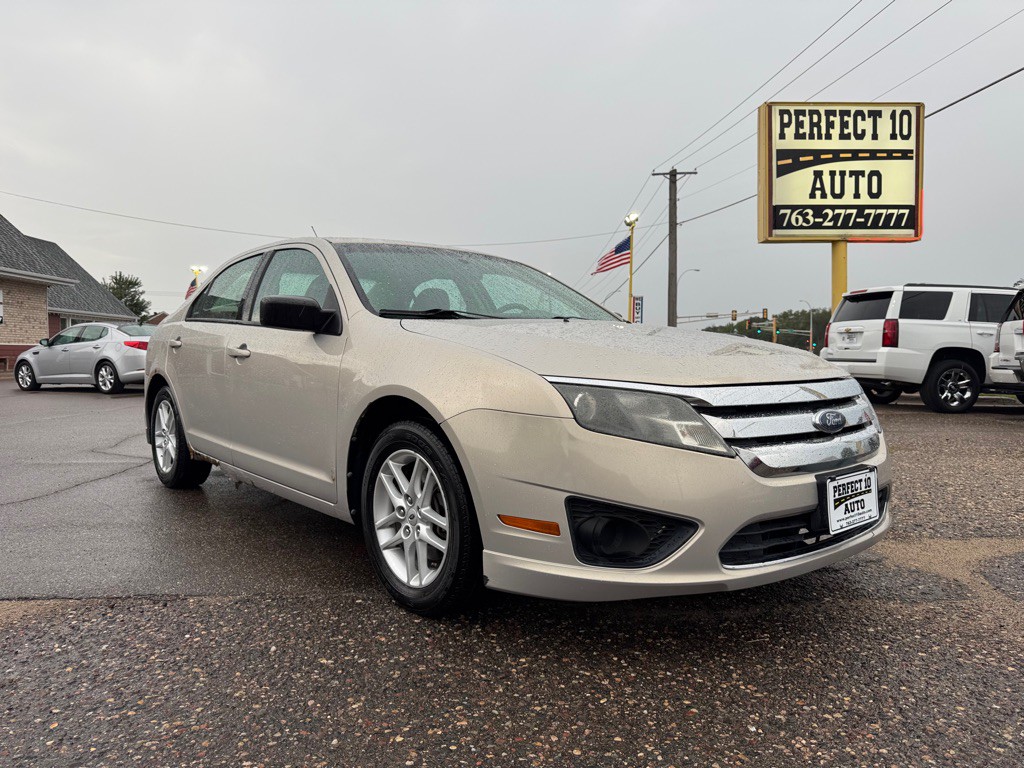 2010 Ford Fusion Image 1