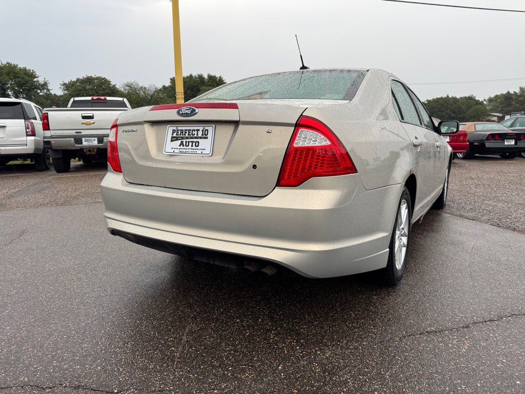 2010 Ford Fusion Image 5