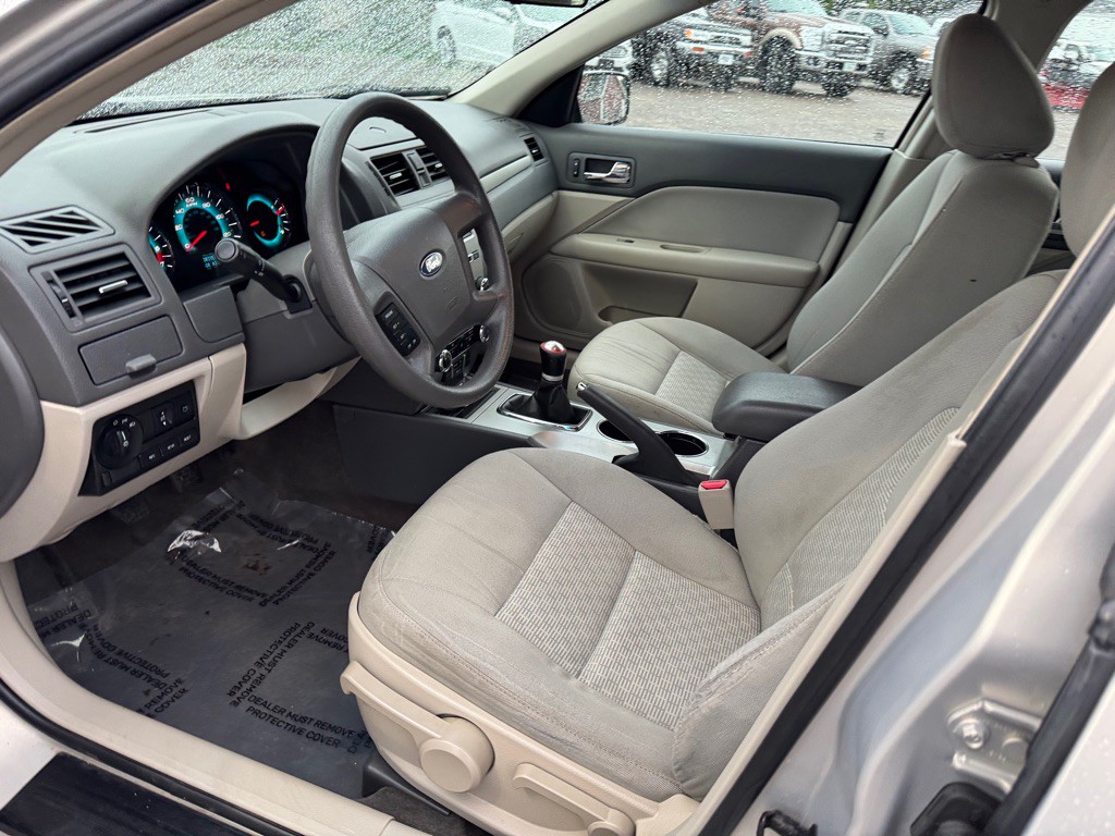 2010 Ford Fusion Image 17