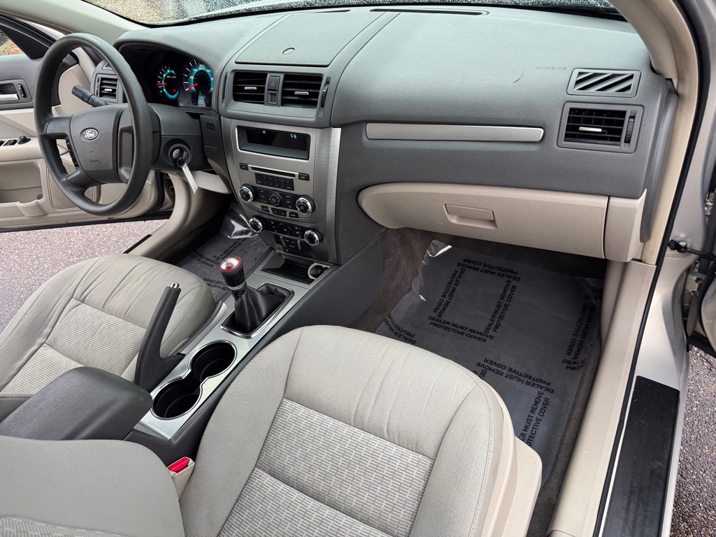 2010 Ford Fusion Image 28